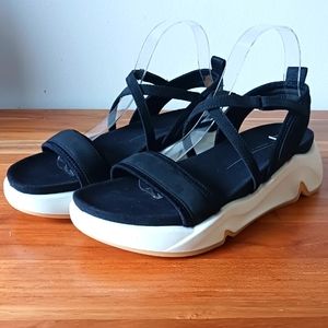 ECCO Women Chunky Sandal Ankle Strap NEW 9.5/40.5